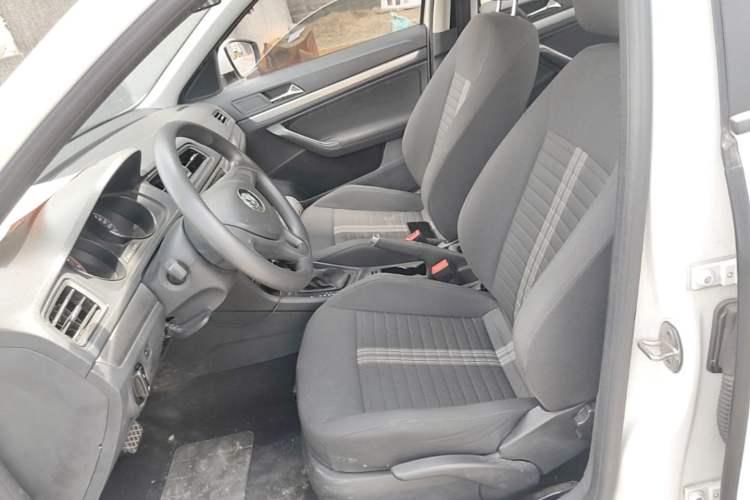 Used Volkswagen Lavida 2019 Lavida Start 1.5L Automatic Trendy Version China VI Standard Left Front Seat