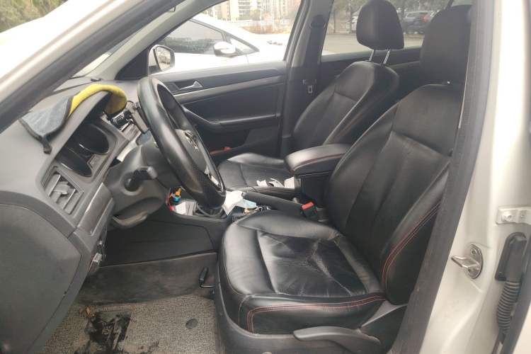 Used Volkswagen Lavida 2019 Lavida Start 1.5L Manual Fashion Edition China VI Standard Left Front Seat
