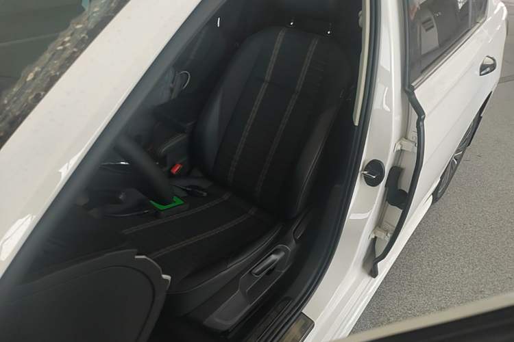 Used Volkswagen Lavida 2019 280TSI DSG Comfort Edition China VI standard Left Front Seat