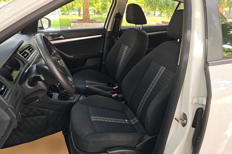 Used Volkswagen Lavida 2019 Lavida Start 1.5L Automatic Trendy Version China VI Standard Left Front Seat