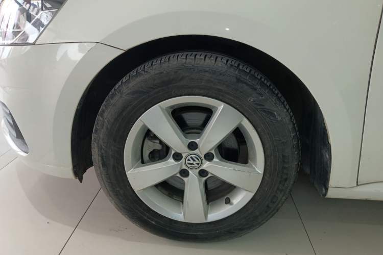 Used Volkswagen Lavida 2019 Lavida Start 1.5L Automatic Trendy Version China VI Standard Left Front Wheel Hub