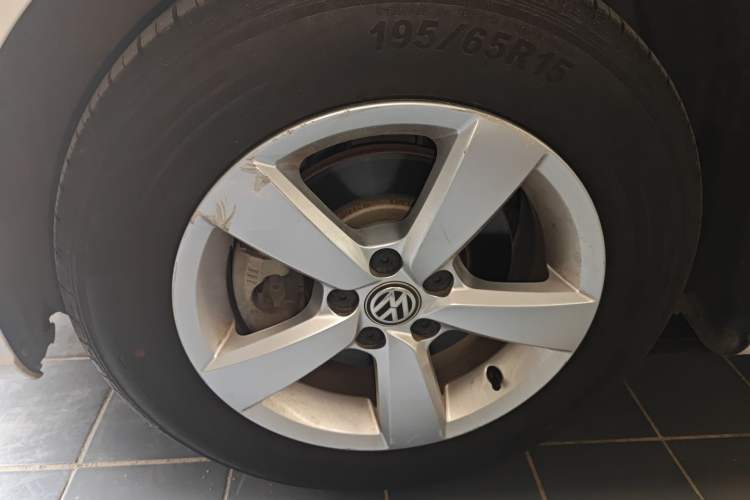 Used Volkswagen Lavida 2019 Lavida Start 1.5L Automatic Trendy Version China VI Standard Left Front Wheel Hub