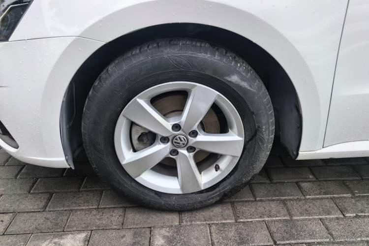 Used Volkswagen Lavida 2019 Lavida Start 1.5L Automatic Trendy Version China VI Standard Left Front Wheel Hub