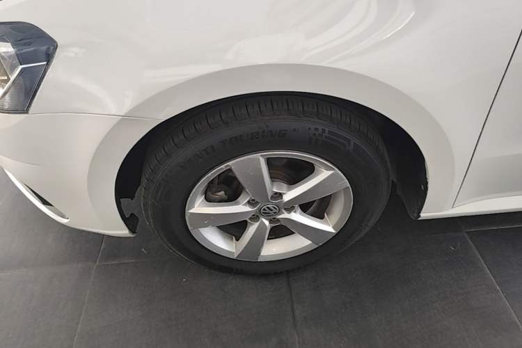 Used Volkswagen Lavida 2019 Lavida Start 1.5L Automatic Trendy Version China VI Standard Left Front Wheel Hub