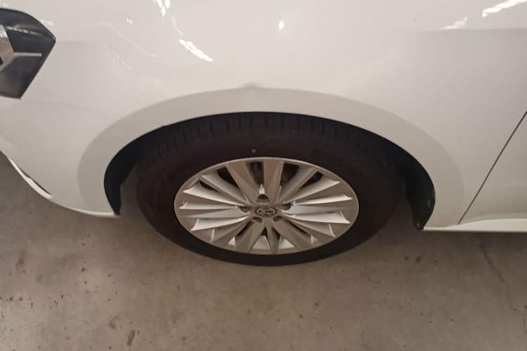 Used Volkswagen Lavida 2019 Lavida Start 1.5L Automatic Comfort Edition China VI Standard Left Front Wheel Hub