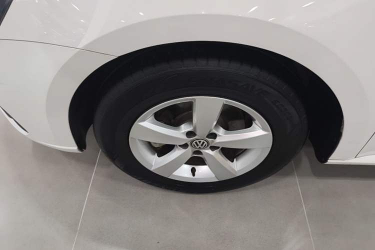 Used Volkswagen Lavida 2019 Lavida Start 1.5L Automatic Trendy Version China VI Standard Left Front Wheel Hub