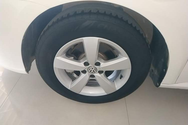 Used Volkswagen Lavida 2019 Lavida Start 1.5L Automatic Trendy Version China VI Standard Left Front Wheel Hub