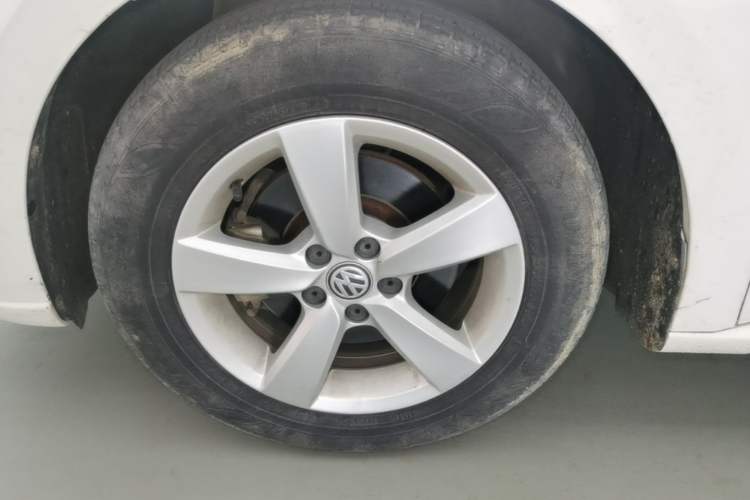 Used Volkswagen Lavida 2019 Lavida Start 1.5L Automatic Trendy Version China VI Standard Left Front Wheel Hub