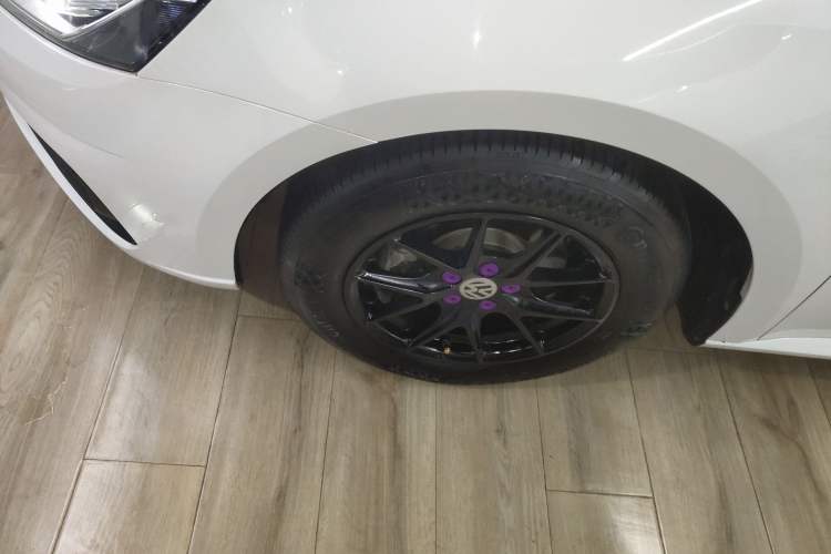 Used Volkswagen Lavida 2019 Lavida Start 1.5L Automatic Trendy Version China VI Standard Left Front Wheel Hub