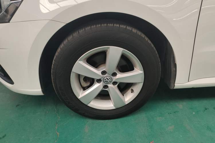 Used Volkswagen Lavida 2019 Lavida Start 1.5L Automatic Trendy Version China VI Standard Left Front Wheel Hub