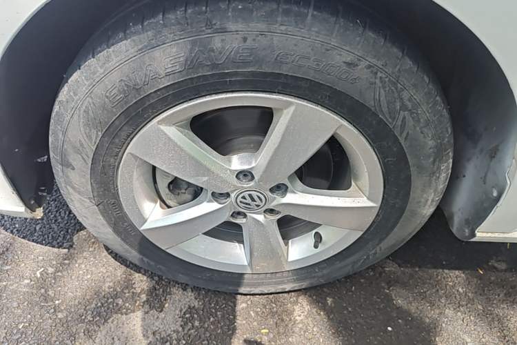 Used Volkswagen Lavida 2019 Lavida Start 1.5L Automatic Trendy Version China VI Standard Left Front Wheel Hub