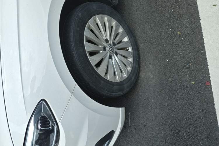 Used Volkswagen Lavida 2019 1.5L Automatic Comfort Edition China VI Standard Left Front Wheel Hub