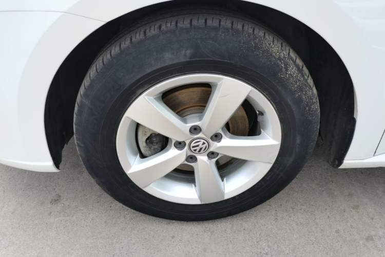 Used Volkswagen Lavida 2019 Lavida Start 1.5L Automatic Trendy Version China VI Standard Left Front Wheel Hub