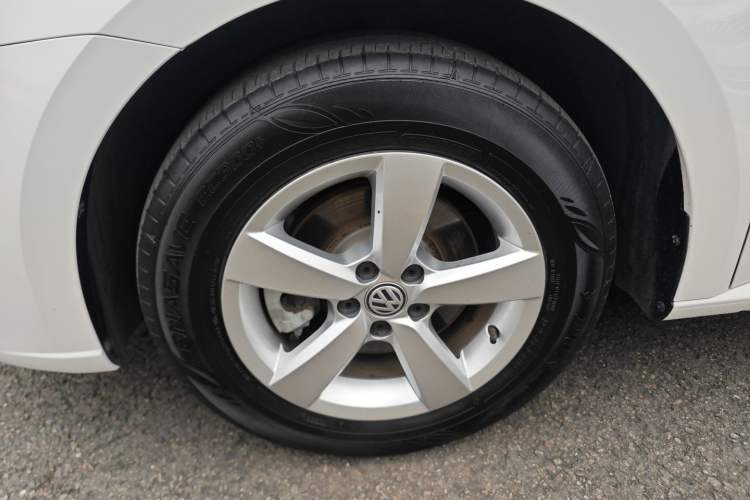 Used Volkswagen Lavida 2019 Lavida Start 1.5L Automatic Trendy Version China VI Standard Left Front Wheel Hub