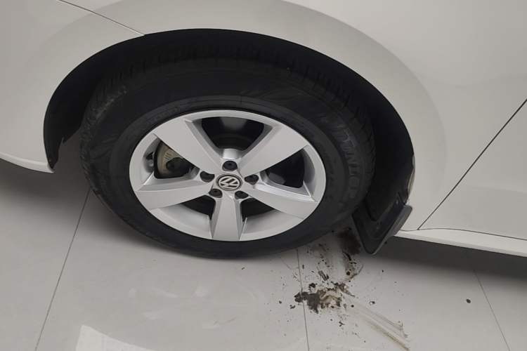 Used Volkswagen Lavida 2019 Lavida Start 1.5L Automatic Trendy Version China VI Standard Left Front Wheel Hub