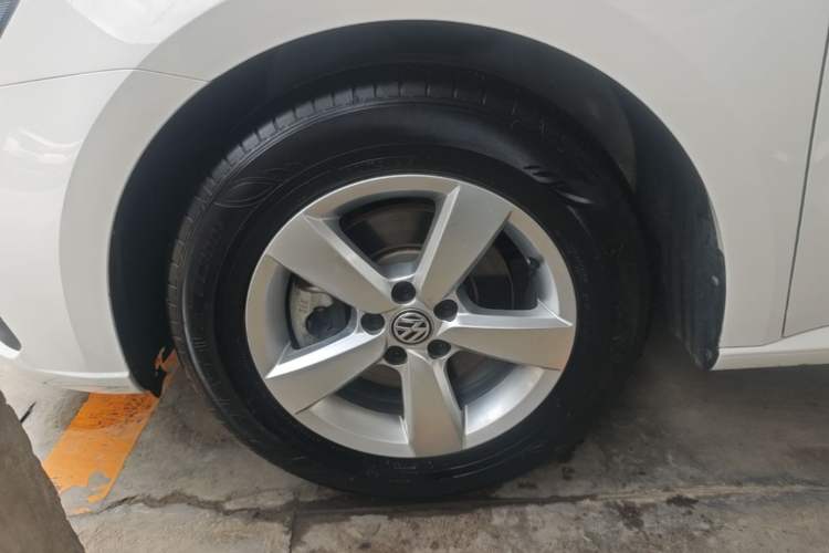 Used Volkswagen Lavida 2019 Lavida Start 1.5L Automatic Trendy Version China VI Standard Left Front Wheel Hub