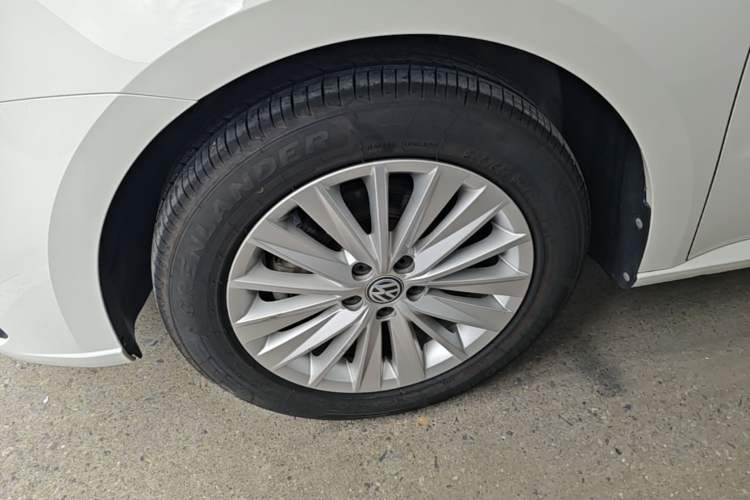 Used Volkswagen Lavida 2019 Lavida Start 1.5L Automatic Comfort Edition China VI Standard Left Front Wheel Hub