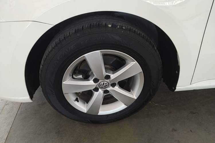 Used Volkswagen Lavida 2019 Lavida Start 1.5L Automatic Trendy Version China VI Standard Left Front Wheel Hub