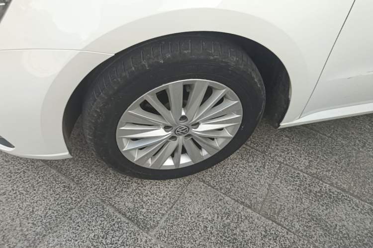 Used Volkswagen Lavida 2019 Lavida Start 1.5L Automatic Comfort Edition China VI Standard Left Front Wheel Hub
