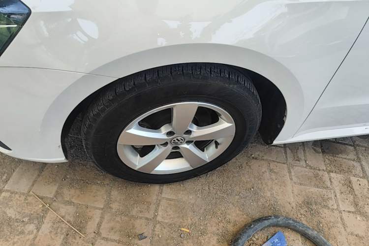Used Volkswagen Lavida 2019 Lavida Start 1.5L Automatic Trendy Version China VI Standard Left Front Wheel Hub
