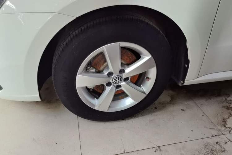 Used Volkswagen Lavida 2019 Lavida Start 1.5L Automatic Trendy Version China VI Standard Left Front Wheel Hub