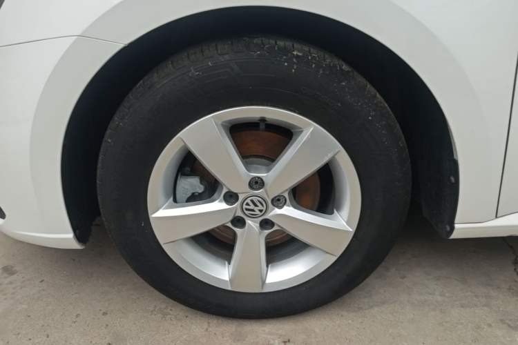 Used Volkswagen Lavida 2019 Lavida Start 1.5L Automatic Trendy Version China VI Standard Left Front Wheel Hub
