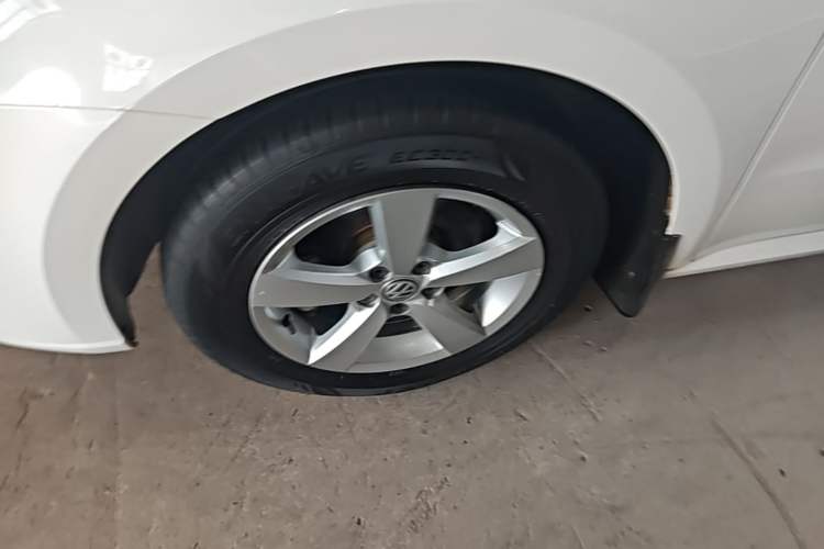 Used Volkswagen Lavida 2019 Lavida Start 1.5L Manual Fashion Edition China VI Standard Left Front Wheel Hub