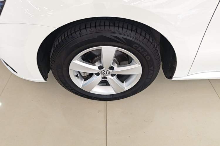 Used Volkswagen Lavida 2019 Lavida Start 1.5L Automatic Trendy Version China VI Standard Left Front Wheel Hub
