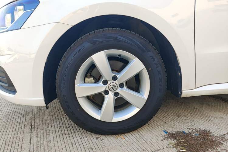 Used Volkswagen Lavida 2019 Lavida Start 1.5L Manual Fashion Edition China VI Standard Left Front Wheel Hub