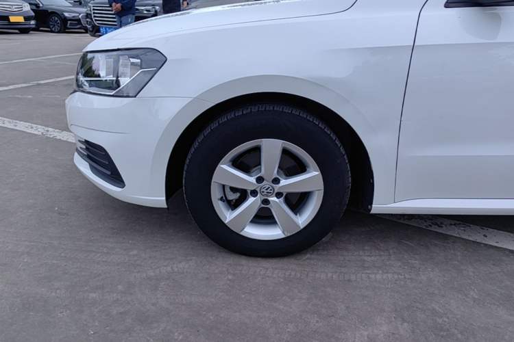 Used Volkswagen Lavida 2019 Lavida Start 1.5L Automatic Trendy Version China VI Standard Left Front Wheel Hub
