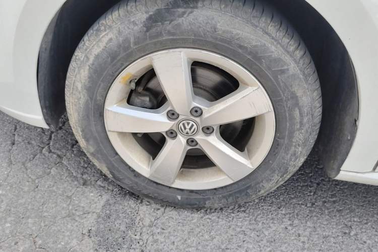 Used Volkswagen Lavida 2019 Lavida Start 1.5L Automatic Trendy Version China VI Standard Left Front Wheel Hub
