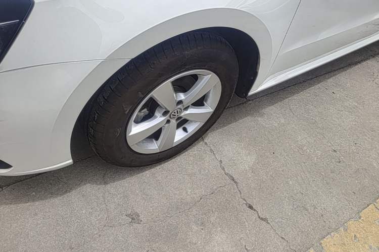 Used Volkswagen Lavida 2019 Lavida Start 1.5L Automatic Trendy Version China VI Standard Left Front Wheel Hub