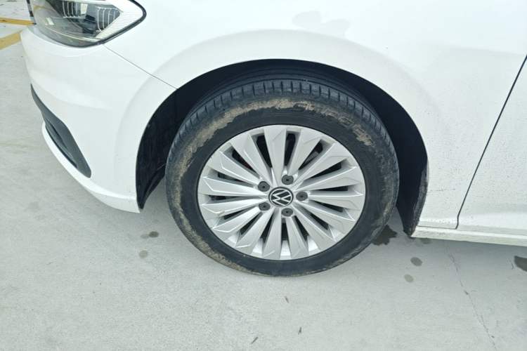 Used Volkswagen Lavida 2019 280TSI DSG Comfort Edition China VI standard Left Front Wheel Hub