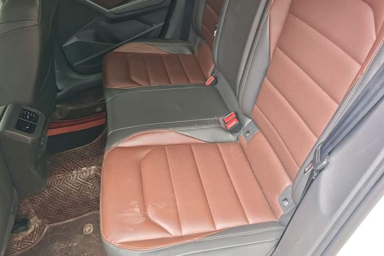 Used Volkswagen Lavida 2019 280TSI DSG Luxury Edition China VI Standard Left Rear Seat