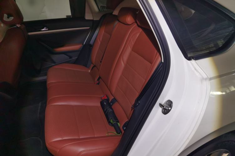 Used Volkswagen Lavida 2019 1.5L Automatic Fashion Edition China VI Left Rear Seat