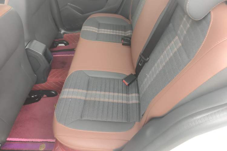 Used Volkswagen Lavida 2019 Lavida Start 1.5L Automatic Comfort Edition China VI Standard Left Rear Seat