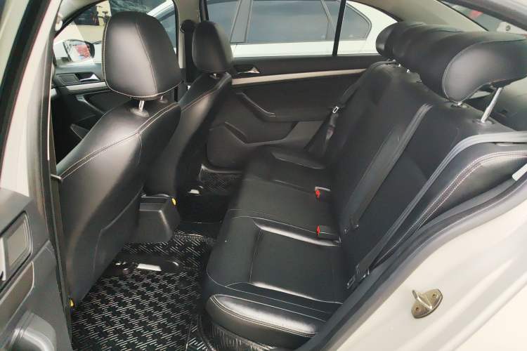 Used Volkswagen Lavida 2019 Lavida Start 1.5L Automatic Trendy Version China VI Standard Left Rear Seat