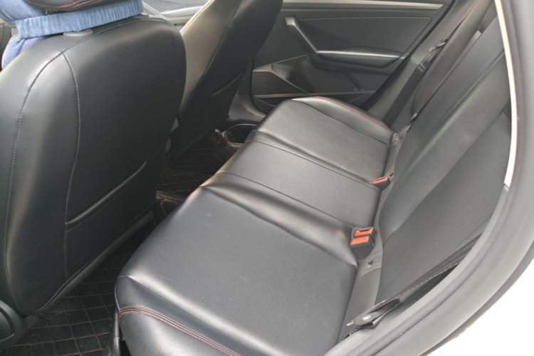 Used Volkswagen Lavida 2019 1.5L Automatic Fashion Edition China VI Left Rear Seat