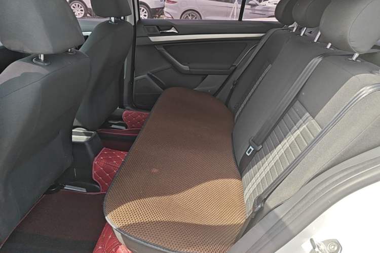 Used Volkswagen Lavida 2019 Lavida Start 1.5L Automatic Trendy Version China VI Standard Left Rear Seat