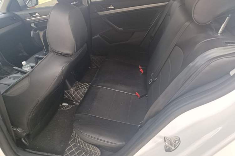 Used Volkswagen Lavida 2019 Lavida Start 1.5L Automatic Trendy Version China VI Standard Left Rear Seat