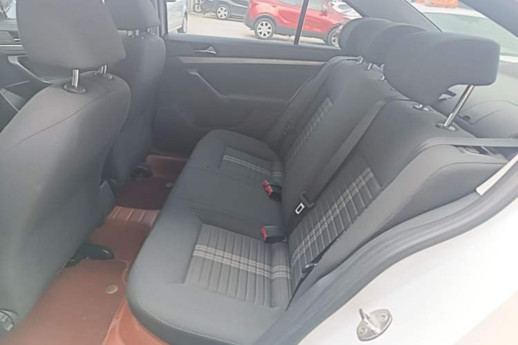 Used Volkswagen Lavida 2019 Lavida Start 1.5L Automatic Trendy Version China VI Standard Left Rear Seat