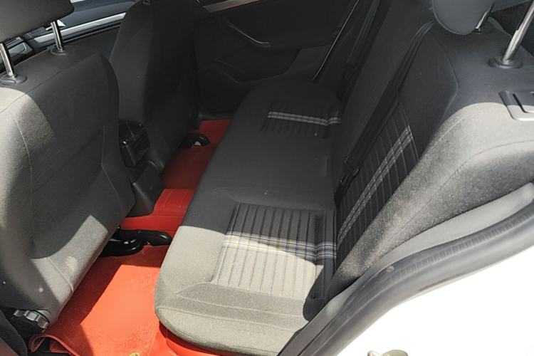 Used Volkswagen Lavida 2019 Lavida Start 1.5L Manual Fashion Edition China VI Standard Left Rear Seat
