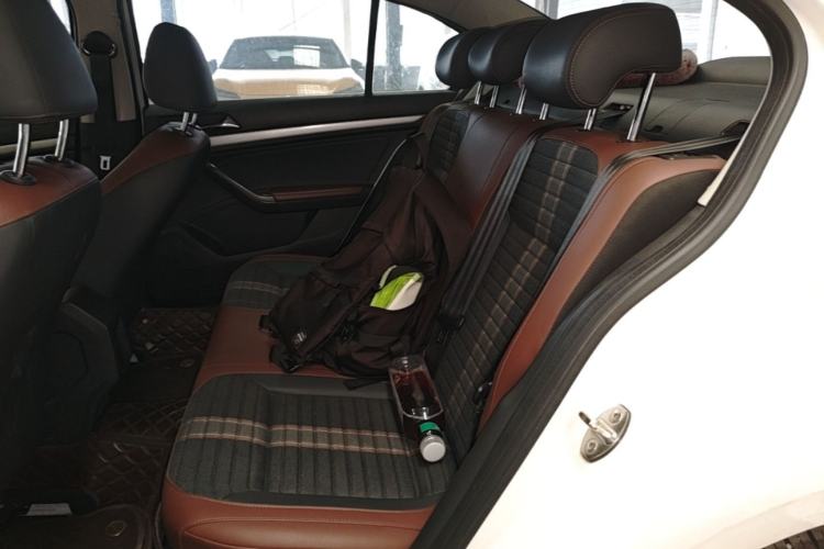 Used Volkswagen Lavida 2019 Lavida Start 1.5L Automatic Comfort Edition China VI Standard Left Rear Seat