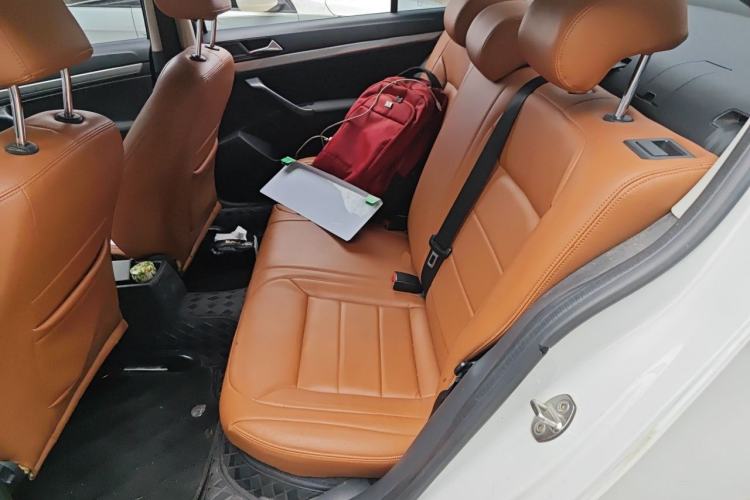 Used Volkswagen Lavida 2019 Lavida Start 1.5L Manual Fashion Edition China VI Standard Left Rear Seat