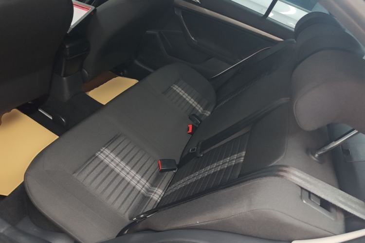 Used Volkswagen Lavida 2019 Lavida Start 1.5L Manual Fashion Edition China VI Standard Left Rear Seat