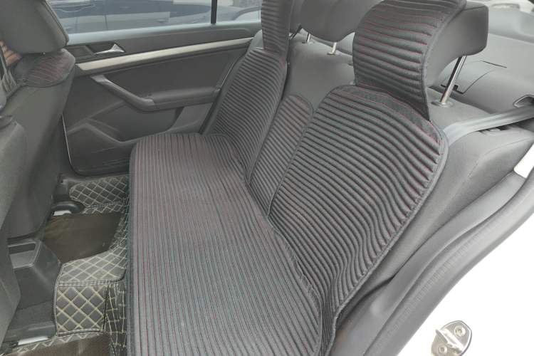 Used Volkswagen Lavida 2019 Lavida Start 1.5L Manual Fashion Edition China VI Standard Left Rear Seat