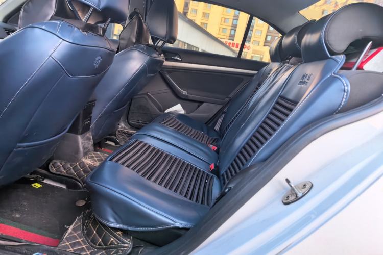 Used Volkswagen Lavida 2019 Lavida Start 1.5L Automatic Trendy Version China VI Standard Left Rear Seat