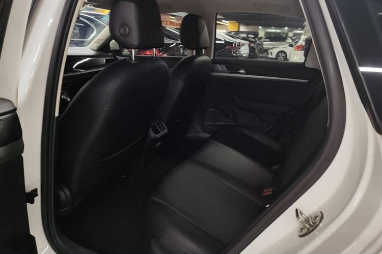 Used Volkswagen Lavida 2019 280TSI DSG Comfort Edition China VI standard Left Rear Seat