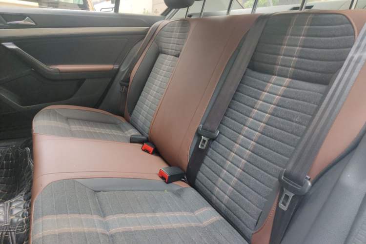 Used Volkswagen Lavida 2019 Lavida Start 1.5L Automatic Comfort Edition China VI Standard Left Rear Seat