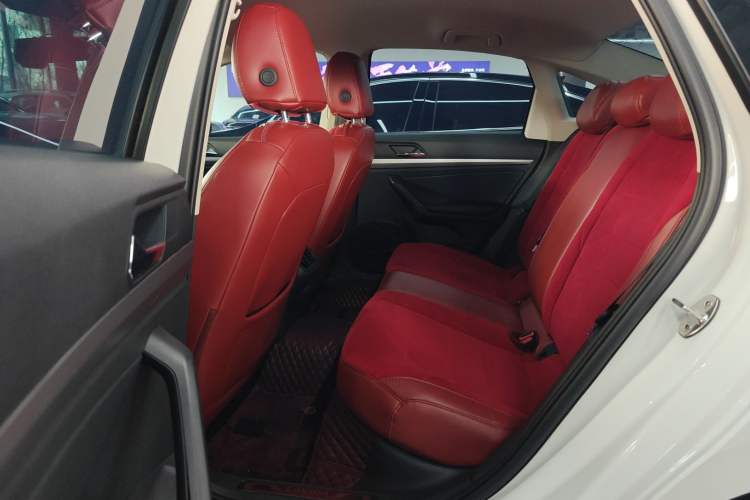 Used Volkswagen Lavida 2019 Lavida Start 1.5L Automatic Trendy Version China VI Standard Left Rear Seat